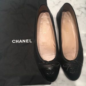 Authentic BLK Chanel Ballet Flat - Size 38 - VGUC